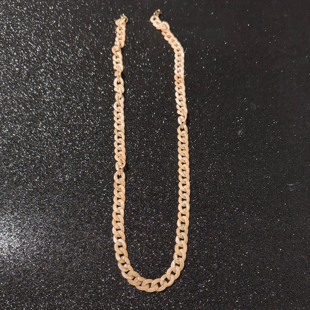 Bauble Bar Elegant peach link mask chain
